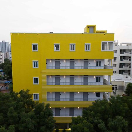 Gachibowli Yellow Bells Studios And Suites المظهر الخارجي الصورة