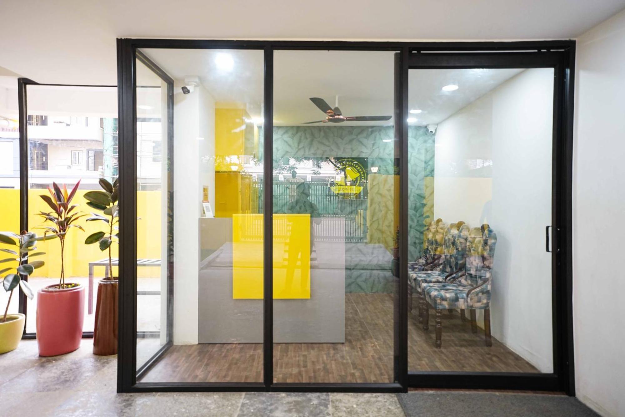 Gachibowli Yellow Bells Studios And Suites المظهر الخارجي الصورة