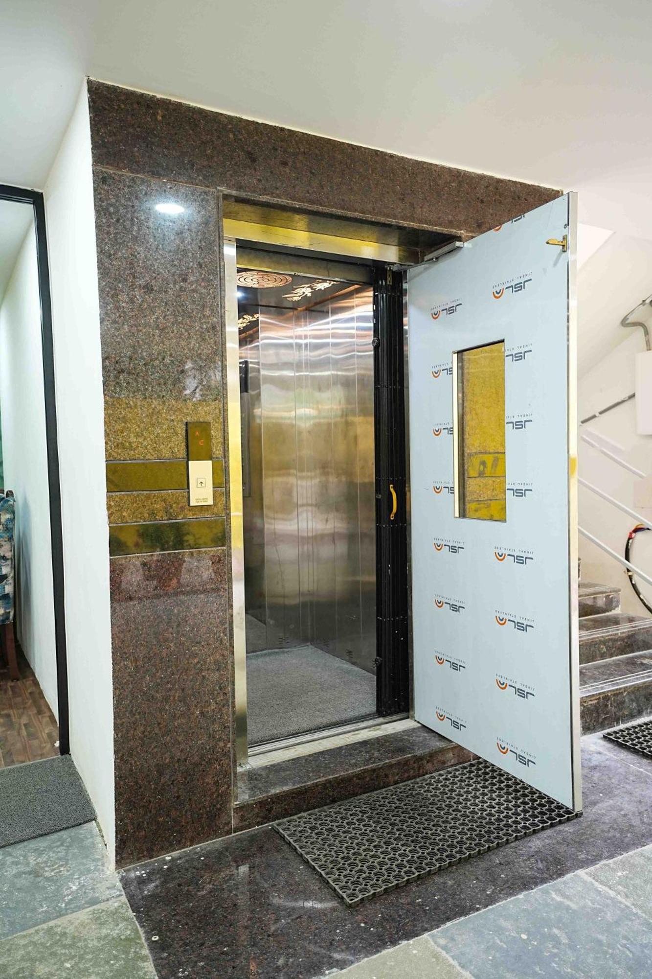Gachibowli Yellow Bells Studios And Suites المظهر الخارجي الصورة
