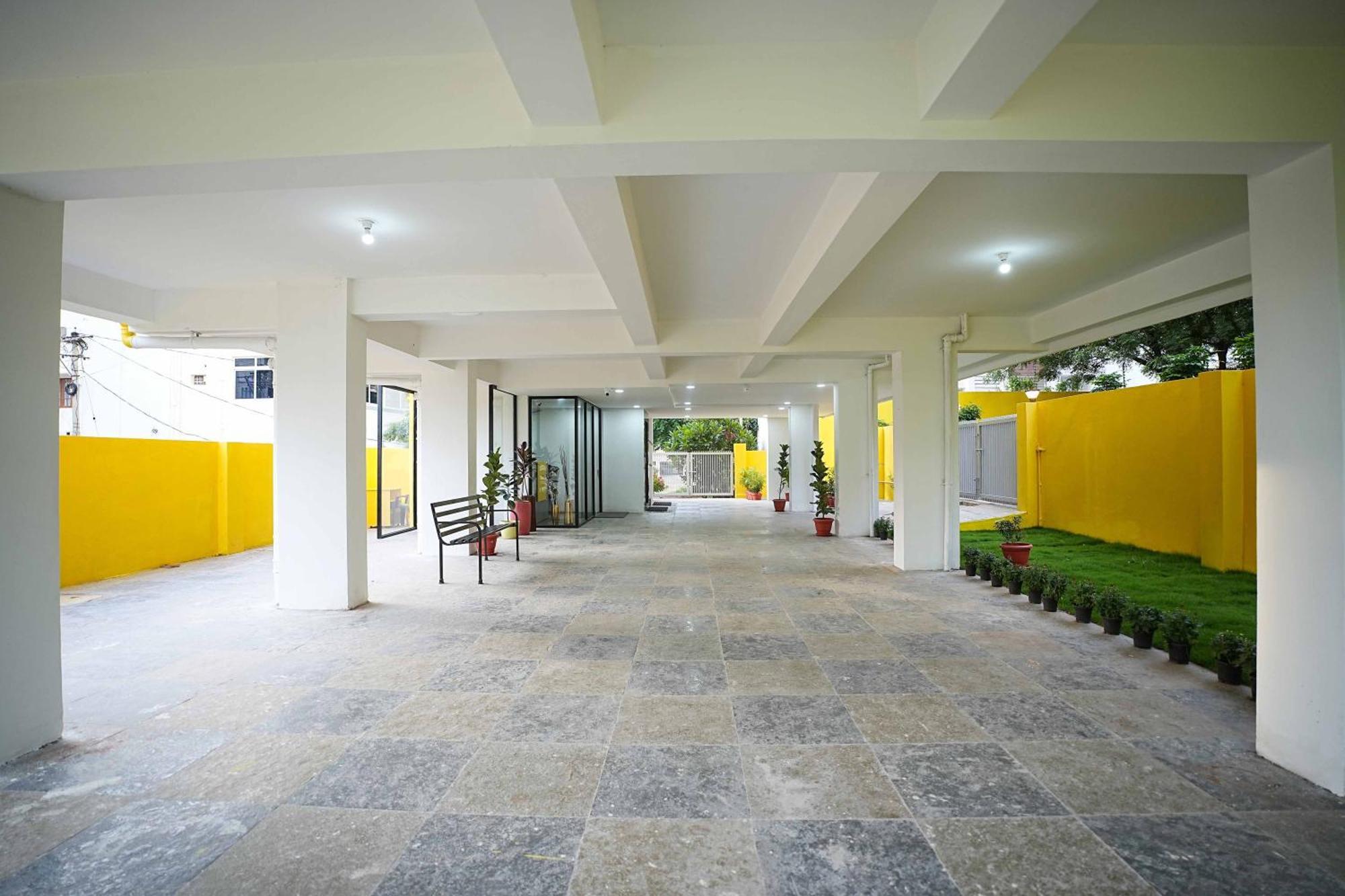 Gachibowli Yellow Bells Studios And Suites المظهر الخارجي الصورة