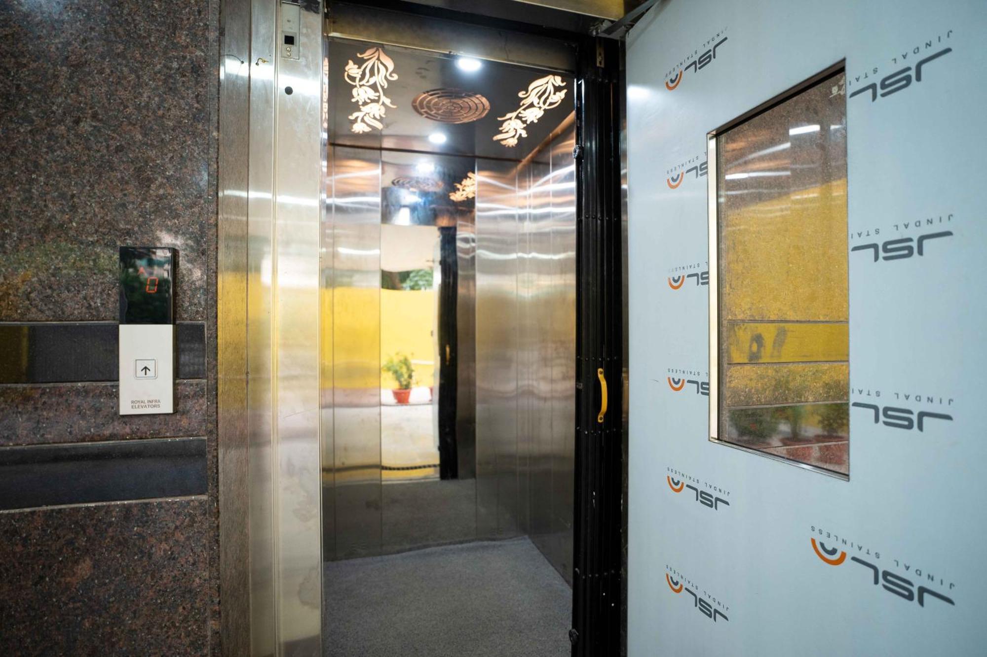 Gachibowli Yellow Bells Studios And Suites المظهر الخارجي الصورة