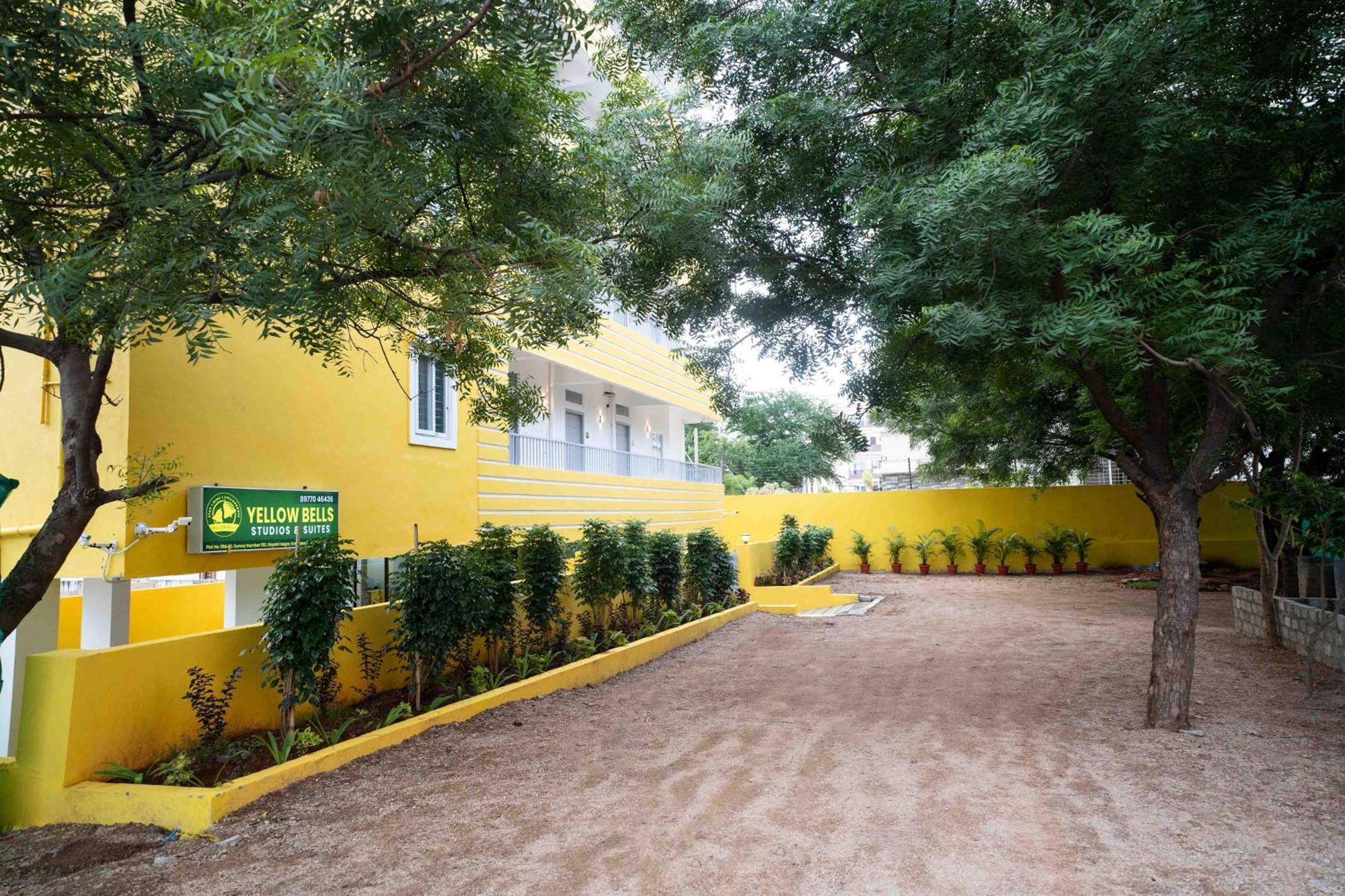 Gachibowli Yellow Bells Studios And Suites المظهر الخارجي الصورة