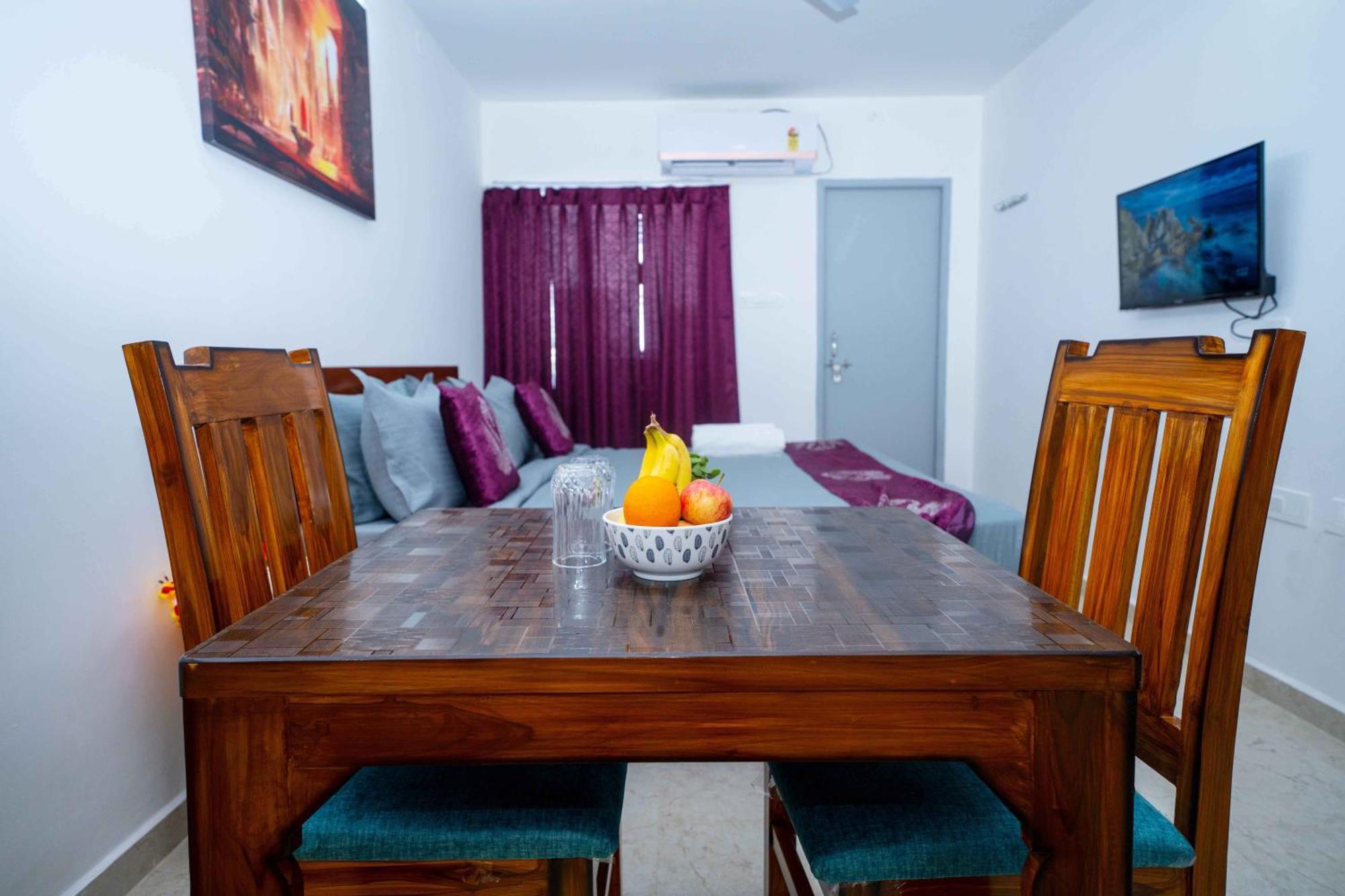 Gachibowli Yellow Bells Studios And Suites المظهر الخارجي الصورة