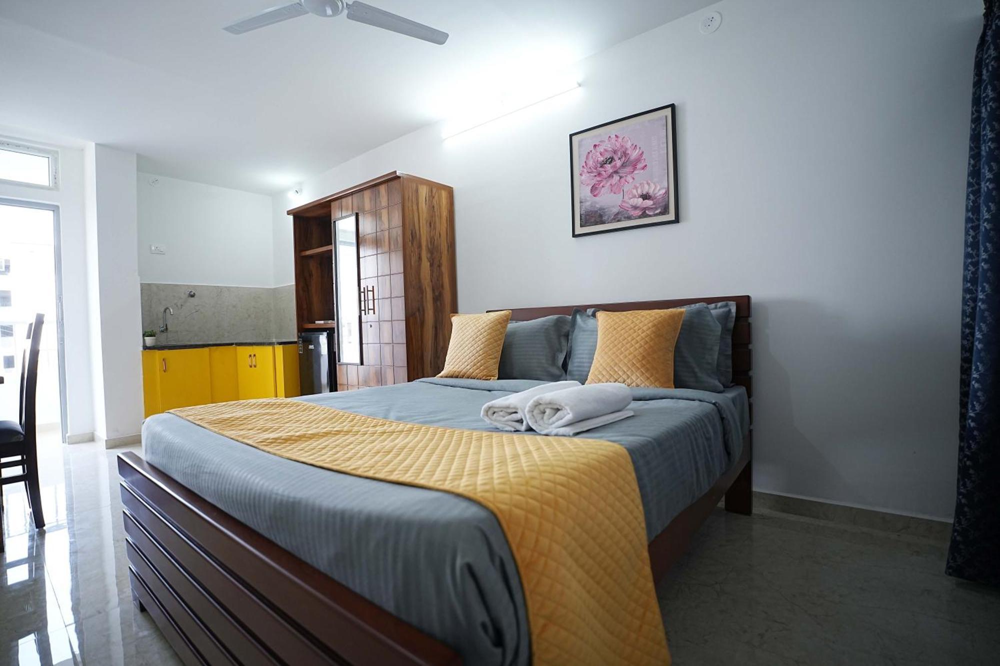 Gachibowli Yellow Bells Studios And Suites المظهر الخارجي الصورة